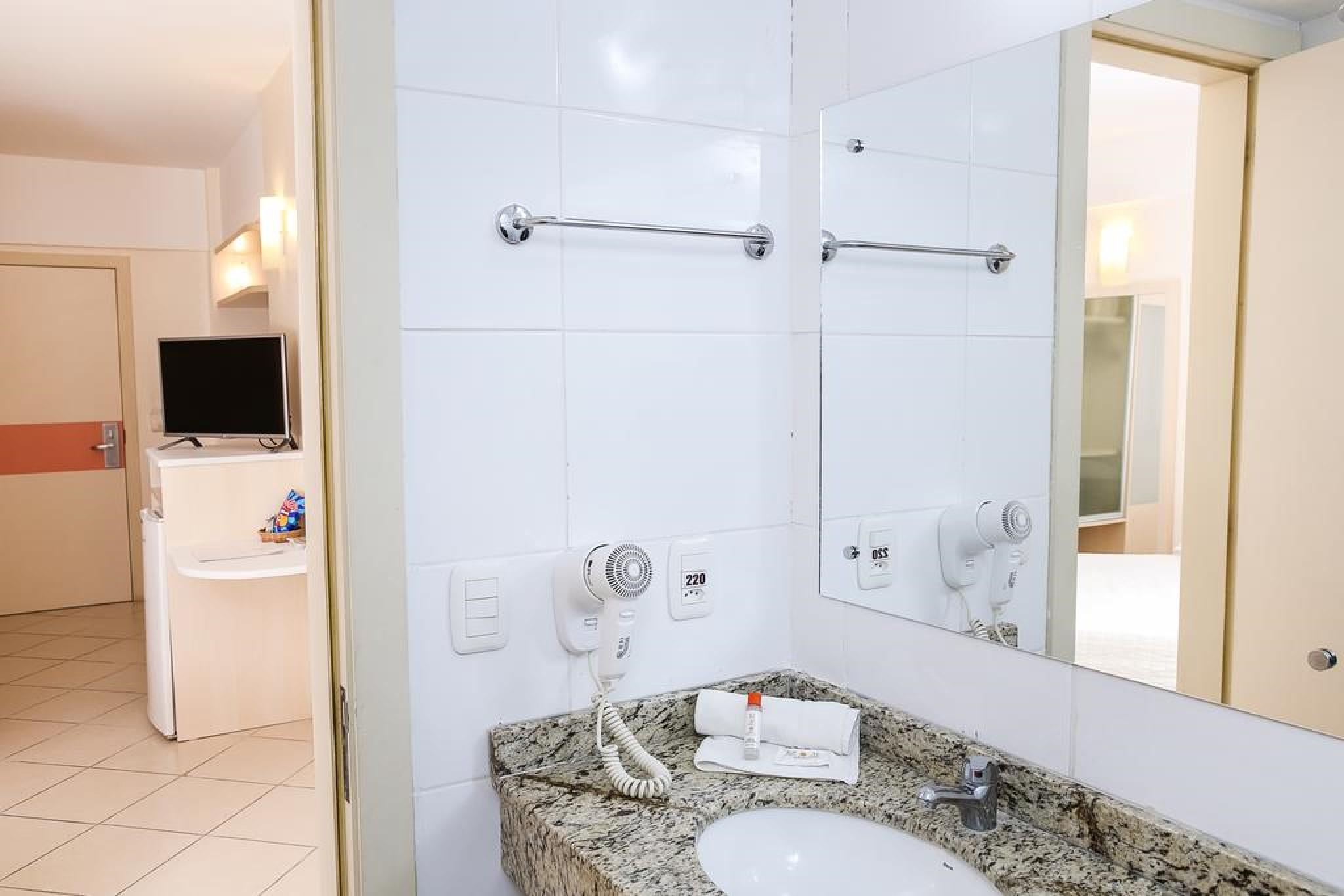Hotel Metropolitan Canoas Canoas  Buitenkant foto